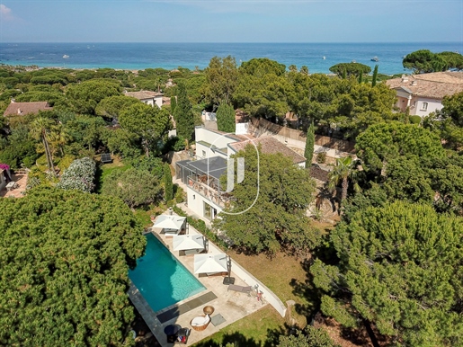 Prachtig gerenoveerde moderne villa te koop in Ramatuelle