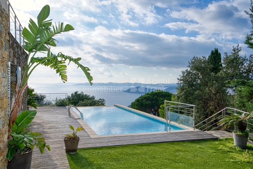 Villa avec vue mer à vendre au Rayol-Canadel