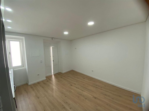Köp: Lägenhet (2900)
