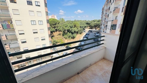 Apartment with 2 Rooms in Setúbal with 105,00 m²