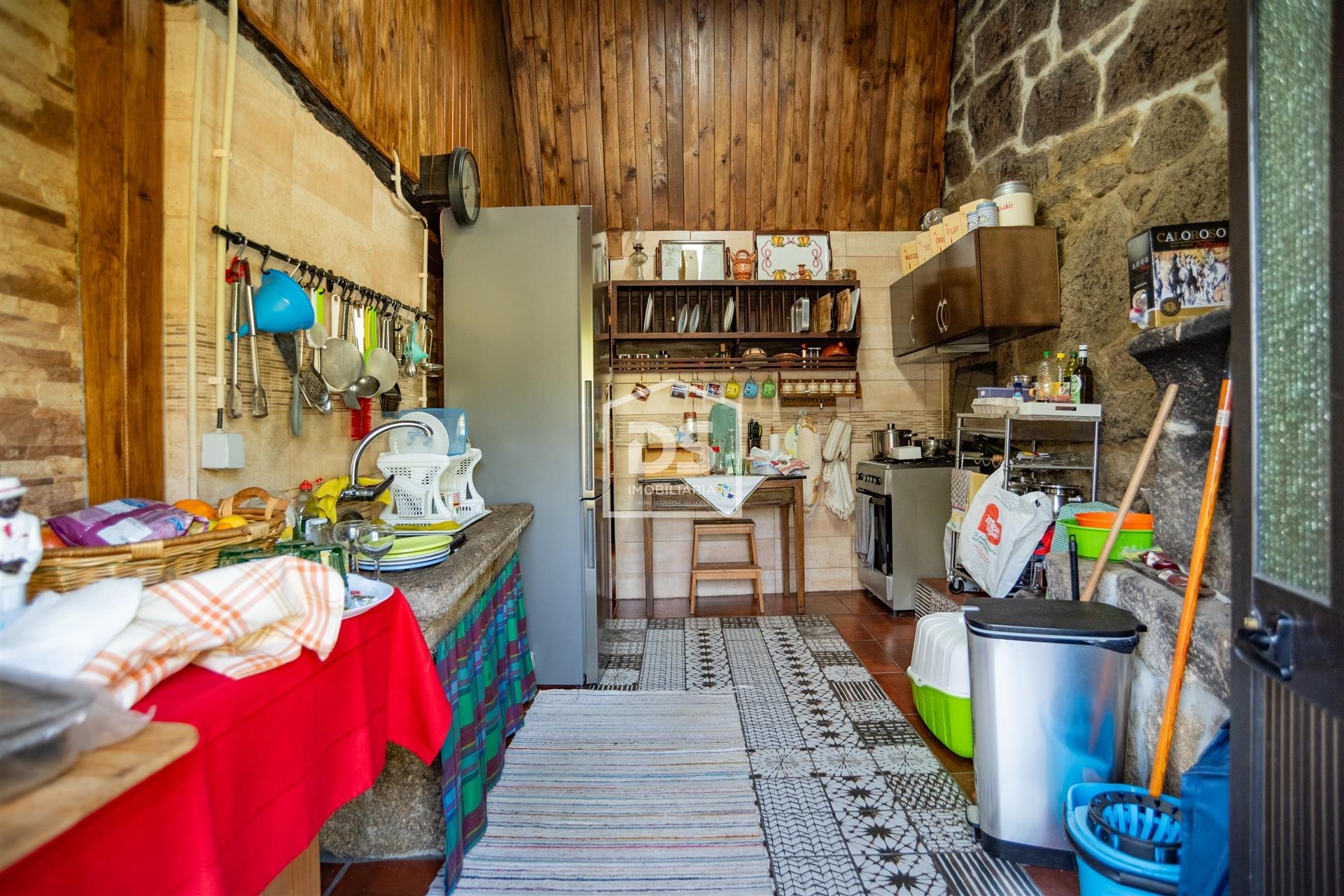 House T3 Sell in Ferreiros de Tendais,Cinfães