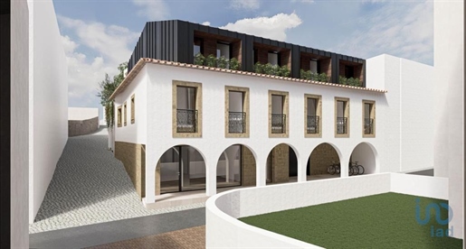 Home / Villa met 4 Kamers in Leiria met 400,00 m²