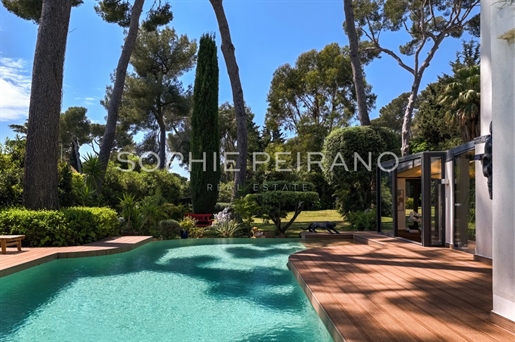 Belle Époque Villa – Walking Distance To The Beach
