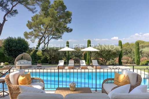 Exclusivity - Mougins - Neo-Provencal Villa With Pool