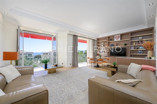 Cannes Croisette – 5-Room Sea View Apartment