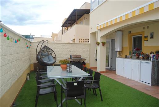 Reformed apartment with 2 terraces!