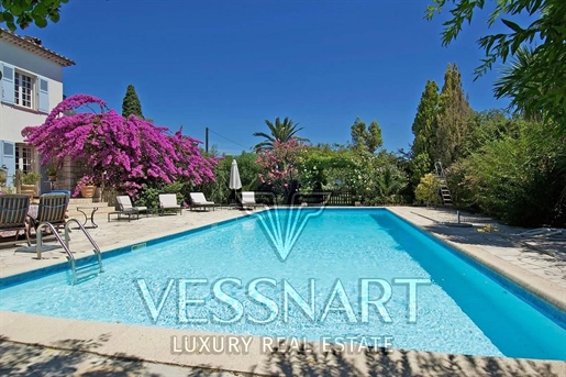 Charming provencal villa in the heart of a landscaped garden