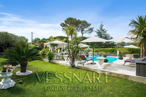 Superb villa of 200sqm with swimming pool in a domain