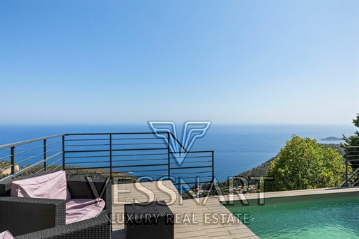 Villa in calm near Monaco with beautiful sea views
