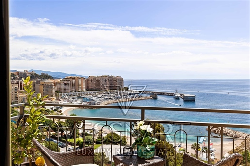 Maison de prestige avec vue mer panoramique à Cap DâAil