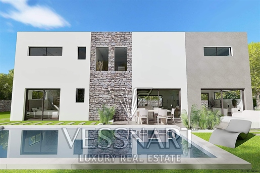 Magnificent modern villa with swimming pool, quiet