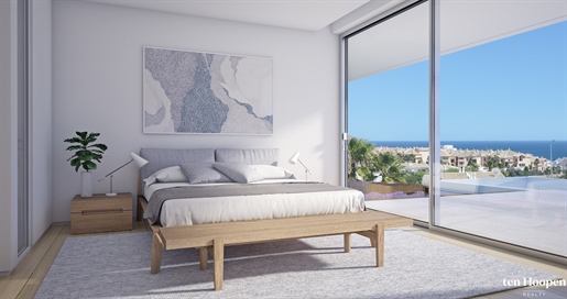 Contemporary Luxury 3 Bedroom Villa with Sea Views in Praia da Luz