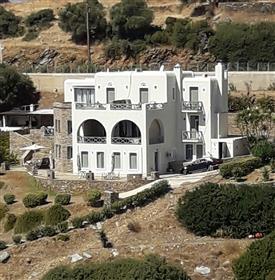 Til salg, luksus 7 værelses 400m 2 holiday villa med privat adgang til en afsondret strand