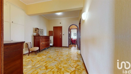 Sale Apartment 135 m² - 3 bedrooms - Genoa