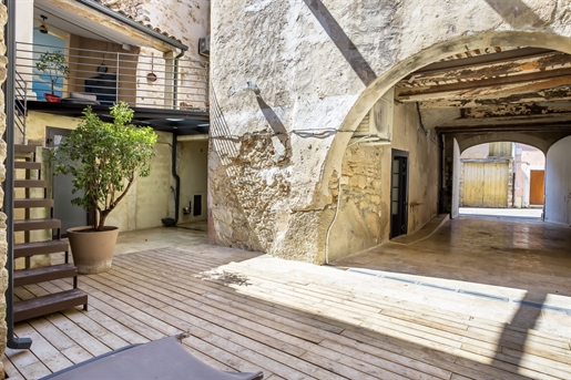 Exceptional village house with interior courtyard and terrace