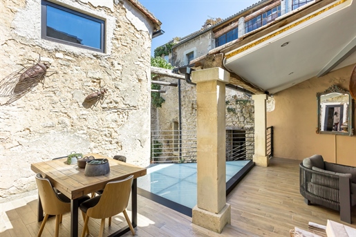 Exceptional village house with interior courtyard and terrace