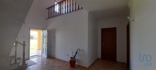 Fifth with 4 Rooms in Castelo Branco with 357,00 m²