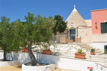 Trullo with 3 bedrooms and pool panoramic