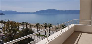 Zee uitzicht aprtment te koop in Vlora