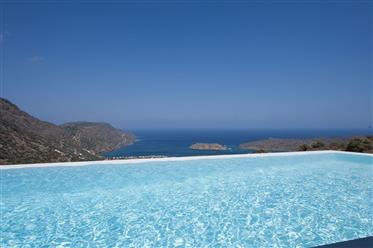  Moderne stenen luxe villa's. Uitzicht op het eiland Spinalonga-Oost Kreta