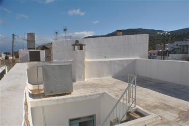 Небольшой дом для ремонта в деревне Крица - Восточный Крит