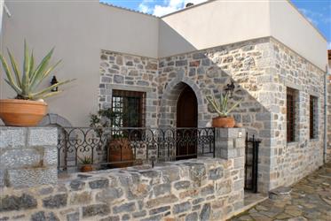 Отреставрированный каменный дом - Восточный Крит