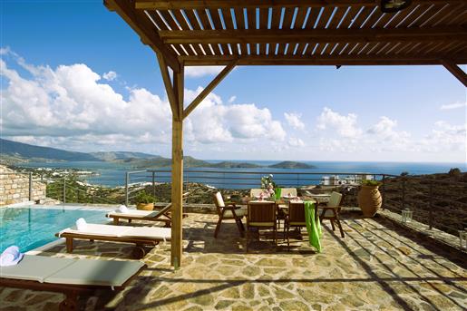  Villa moderne à Elounda. Vues panoramiques. Licence de location de vacances - Crète orientale