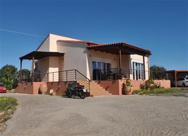 Detached Home with Panoramic Views on 6,000m2 Plot - East Crete