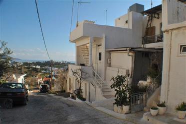  2 huoneiston rakentaminen Agios Nikolaosin lomakohteeseen - Itä-Kreeta