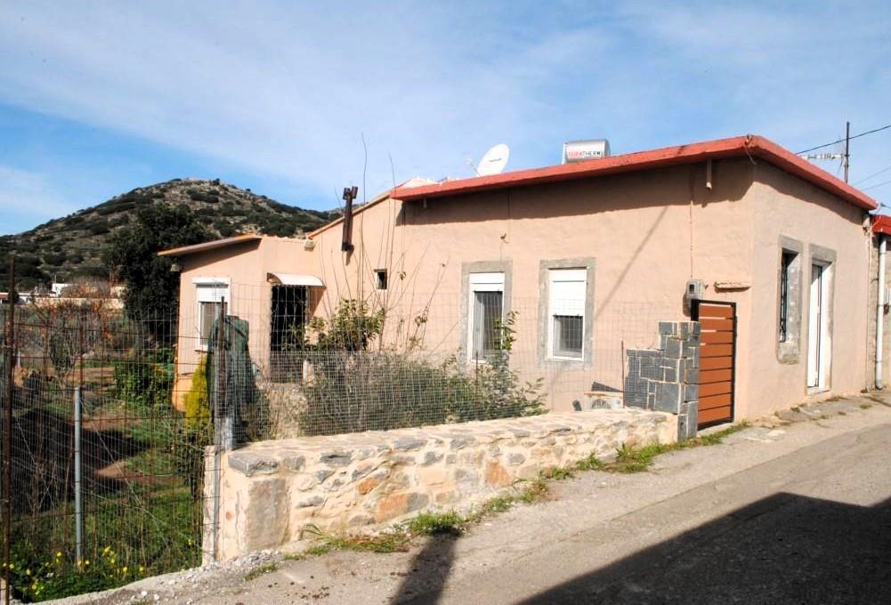 2 Bedroom House with Garden. Rural Location - East Crete