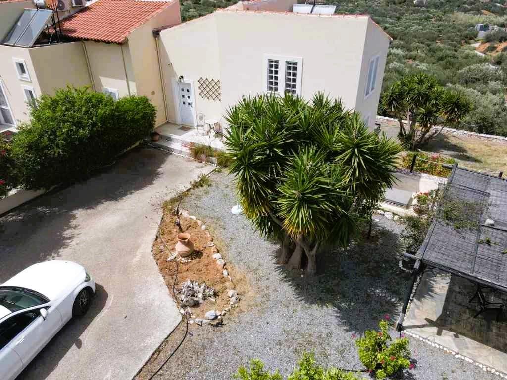  Belle maison moderne de 3 chambres. Grands jardins. Vue sur la mer - Crète orientale