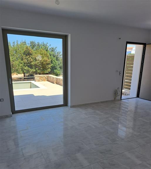  Maisonnette nouvellement construite de 3 chambres avec piscine - Crète orientale