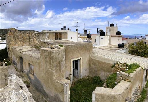  Πέτρινη κατοικία προς ανακαίνιση στη Μίλατο - Ανατολική Κρήτη