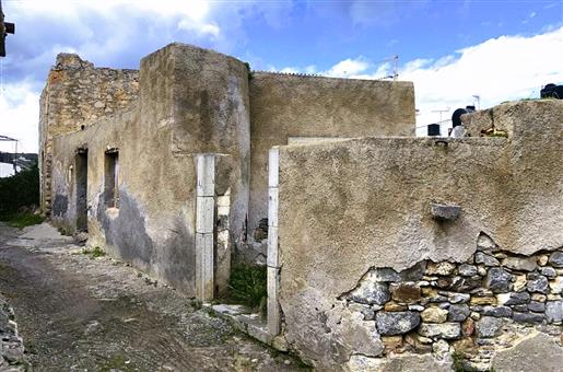 Stenen huis voor renovatie in Milatos - Oost-Kreta