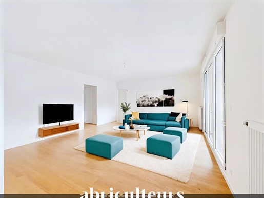Clamart / Center Ville - Apartment- 3 Rooms - 2 Bedrooms - Balcony Terrace - 70 Sqm - €498,000 - Fre