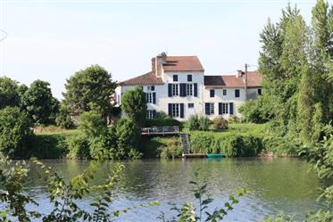 Creciente río (lote) casa rural empresa en lote et Garonne 