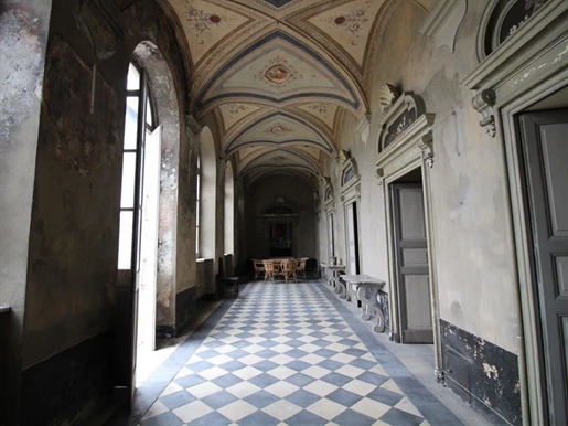 Elegantes historisches Anwesen im südpiemontesischen Mondovì