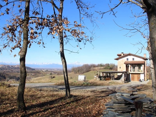 Stenen huis met panoramisch uitzicht