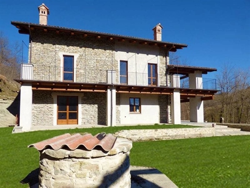 Restored country house with land for sale in Langhe area