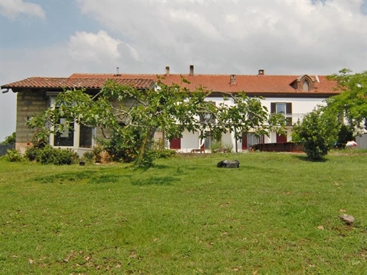 Spacious Restored Farmhouse with 1 Hectare of Land in a Commanding Position