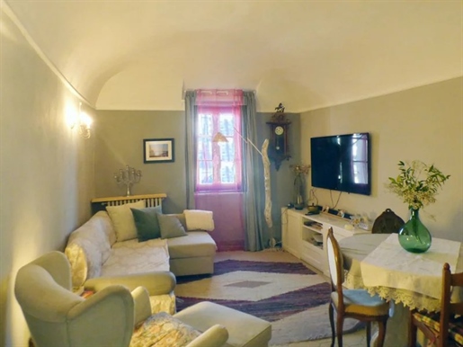 Apartment with Garage in the Historic Center of Dogliani