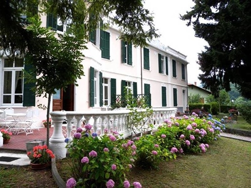 Villa liberty convertita in ristorante e residenza privata