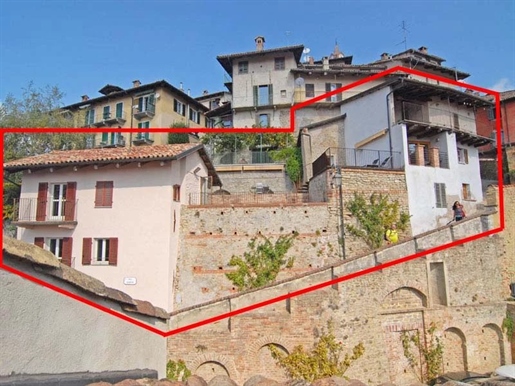 Casa in vendita con terrazzo panoramico