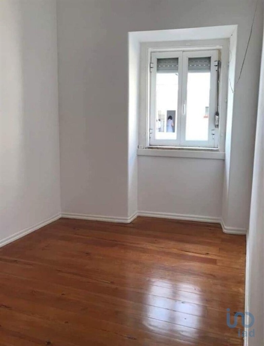 Apartment with 2 Rooms in Lisboa with 45,00 m²