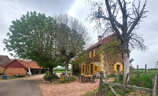 Old farmhouse in Poisson 135 m2