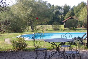 225 sqm in quiet countryside + pool on 9500 m 2