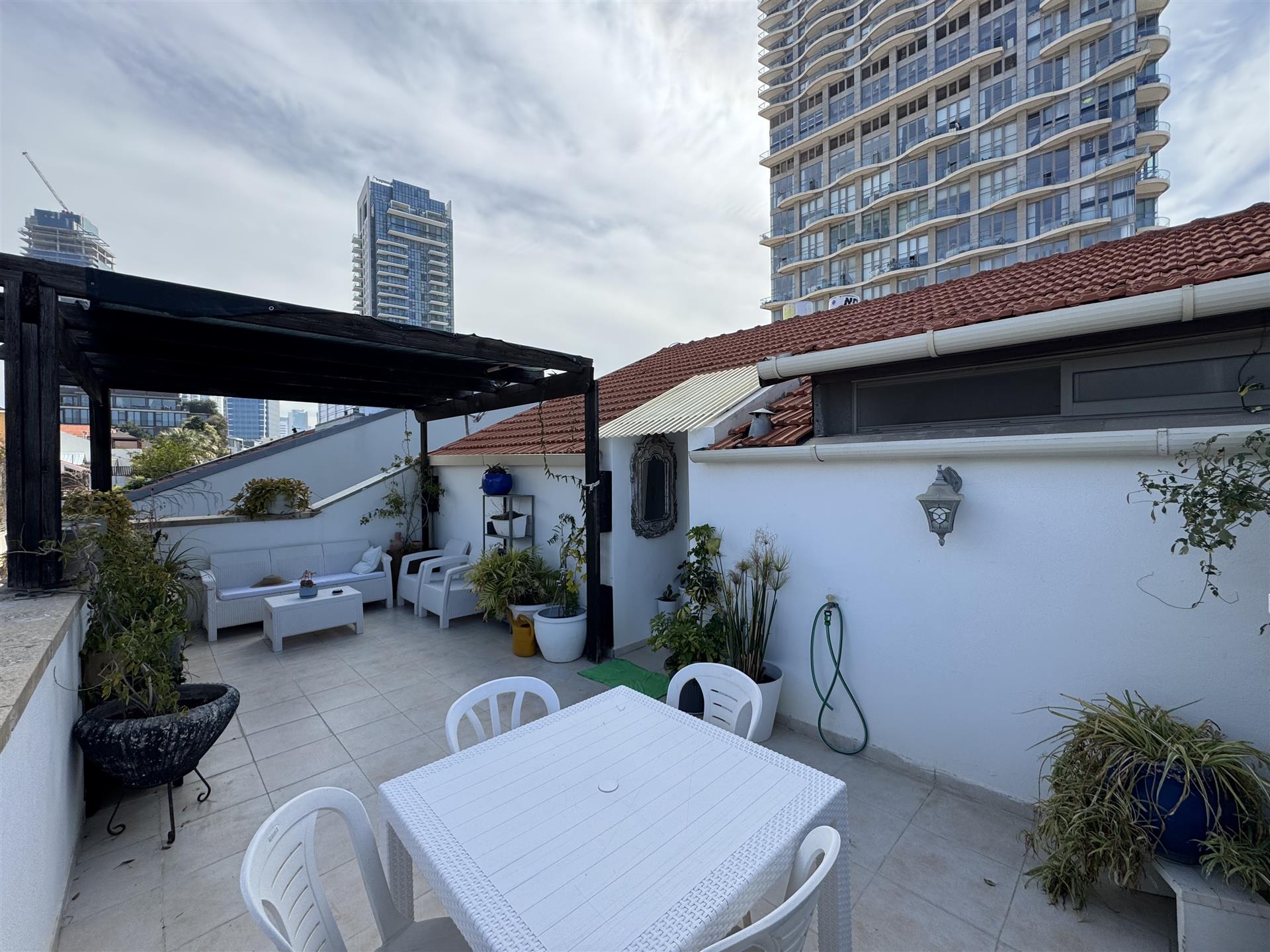 Rooftop Apartment for Sale in Neve Tzedek 