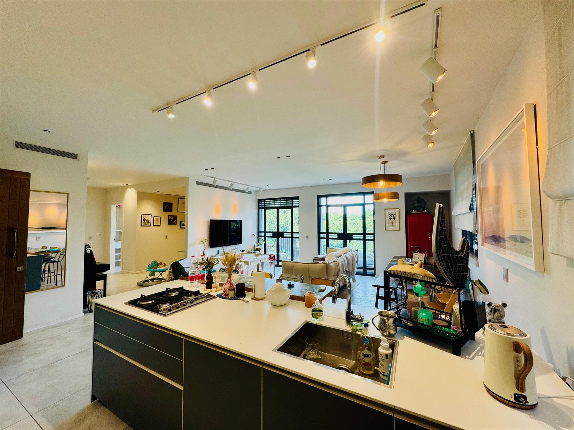 Luxury Living at Its Finest – Rothschild Blvd, Tel Aviv