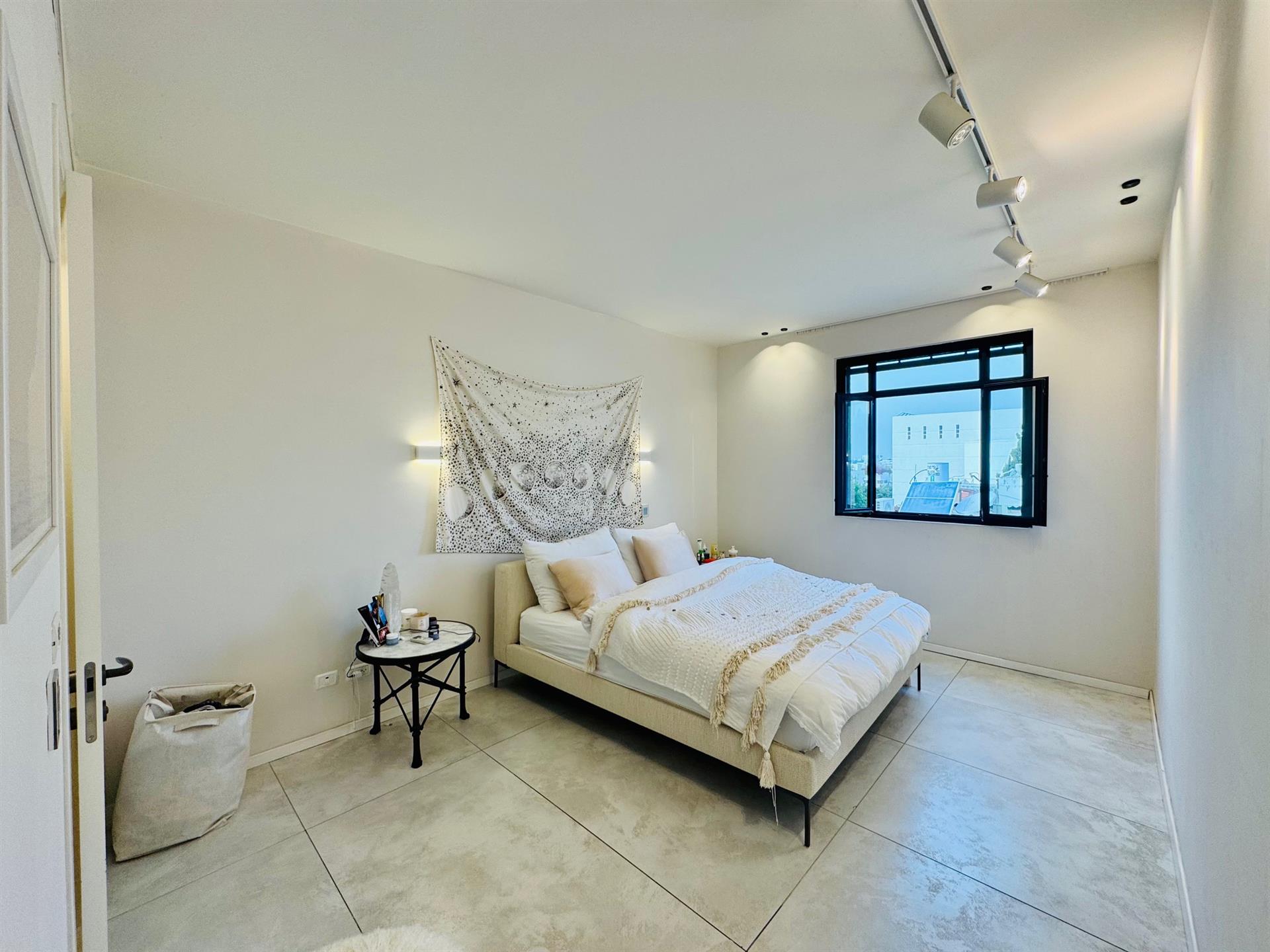 Luxury Living at Its Finest – Rothschild Blvd, Tel Aviv