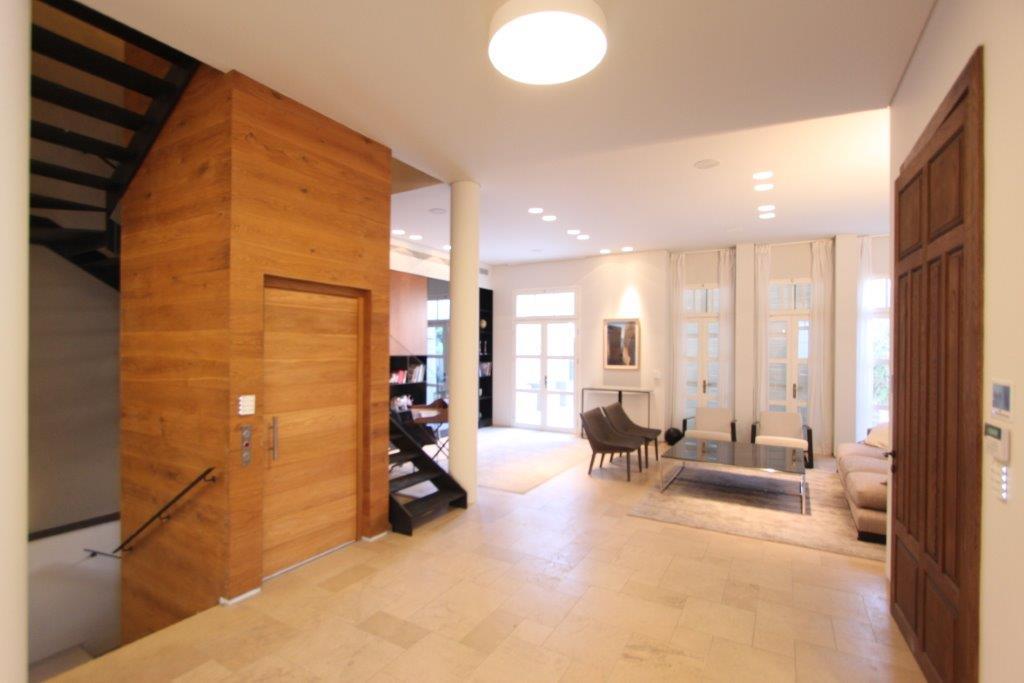 A luxury house for sale in Tel Aviv Neve Tzedek
